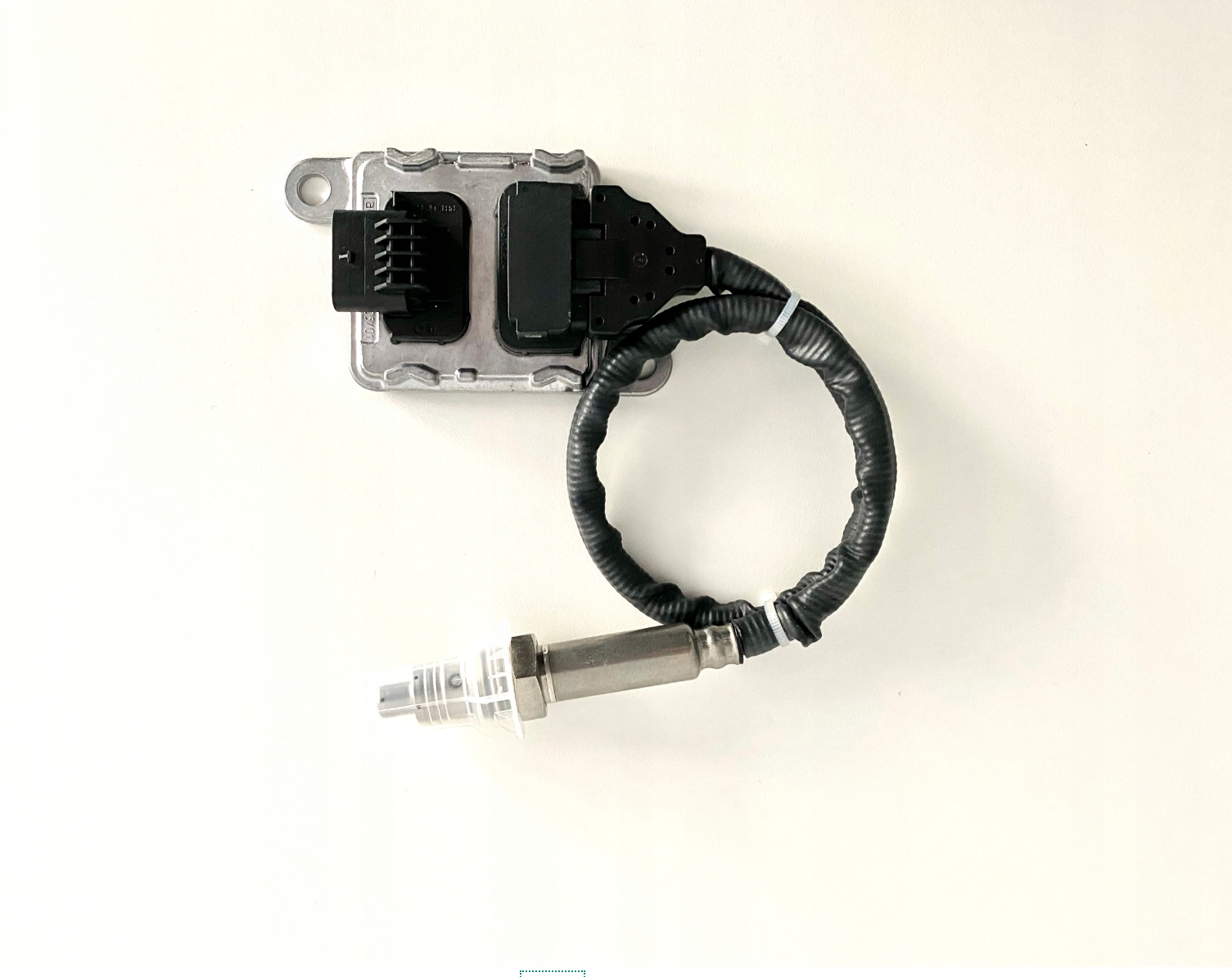 New OEM Nox Sensor Mercedes-Benz A0009059812 – SprinterAndMore